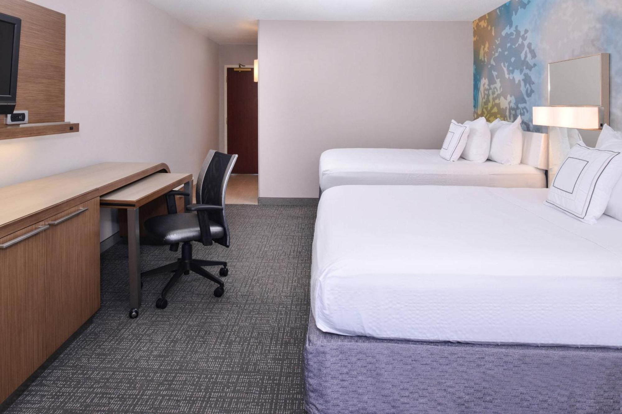 Hotel Courtyard By Marriott Milwaukee North/brown Deer