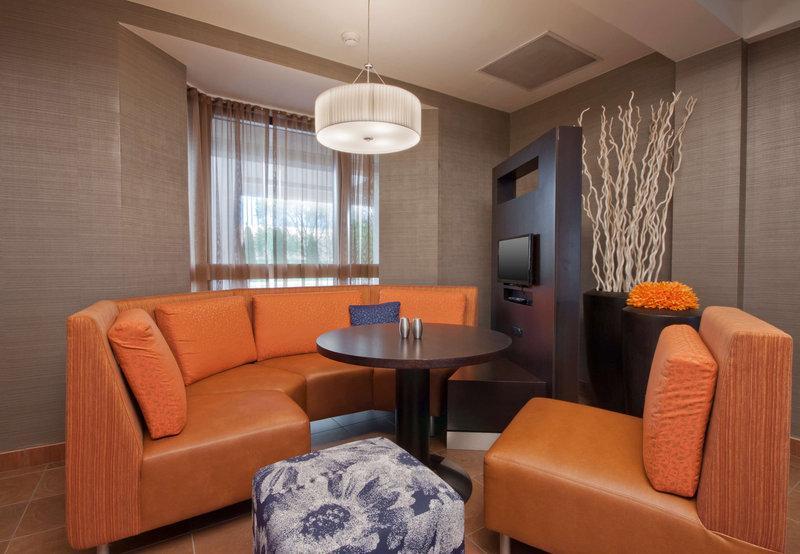Courtyard By Marriott Milwaukee North/brown Deer Hotel Brown Deer