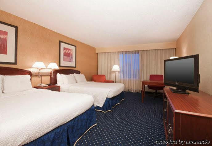 Courtyard By Marriott Milwaukee North/brown Deer Hotel Brown Deer